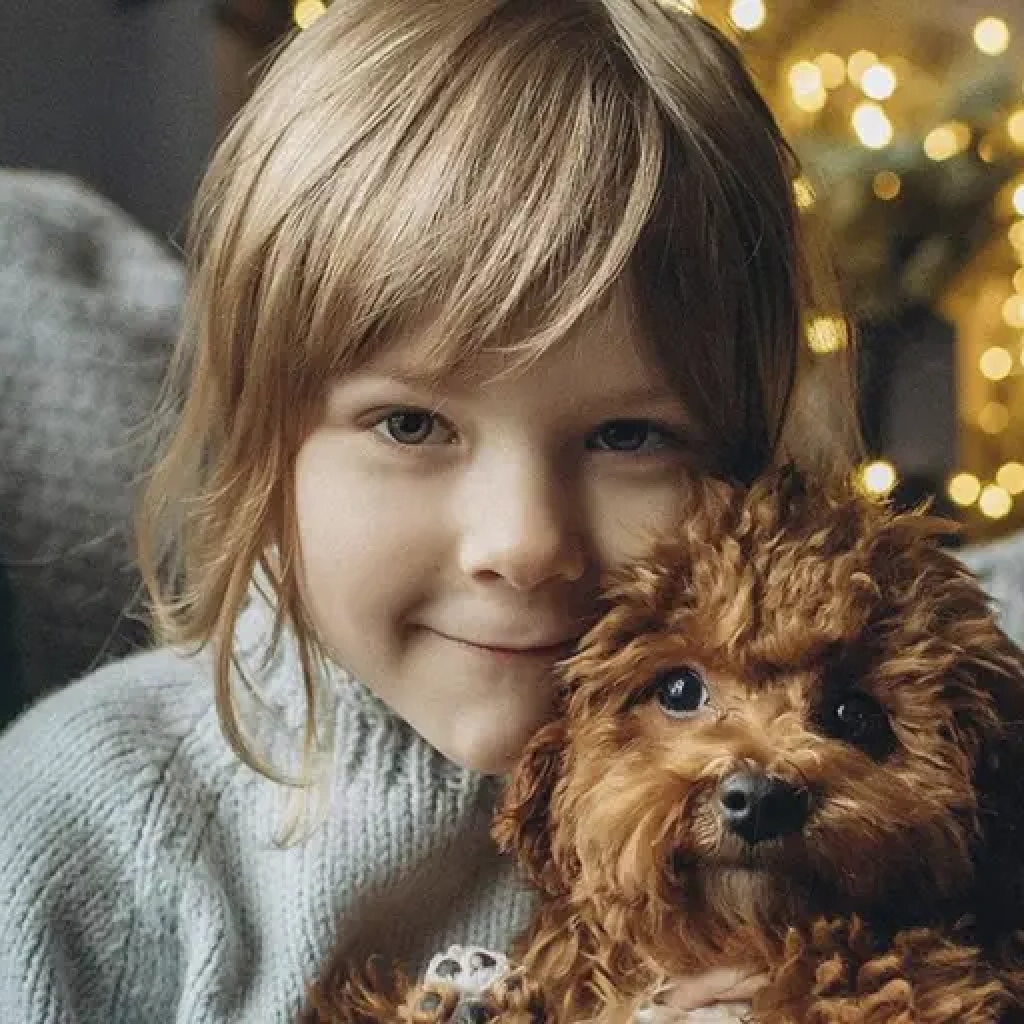 maltipoo_with_children